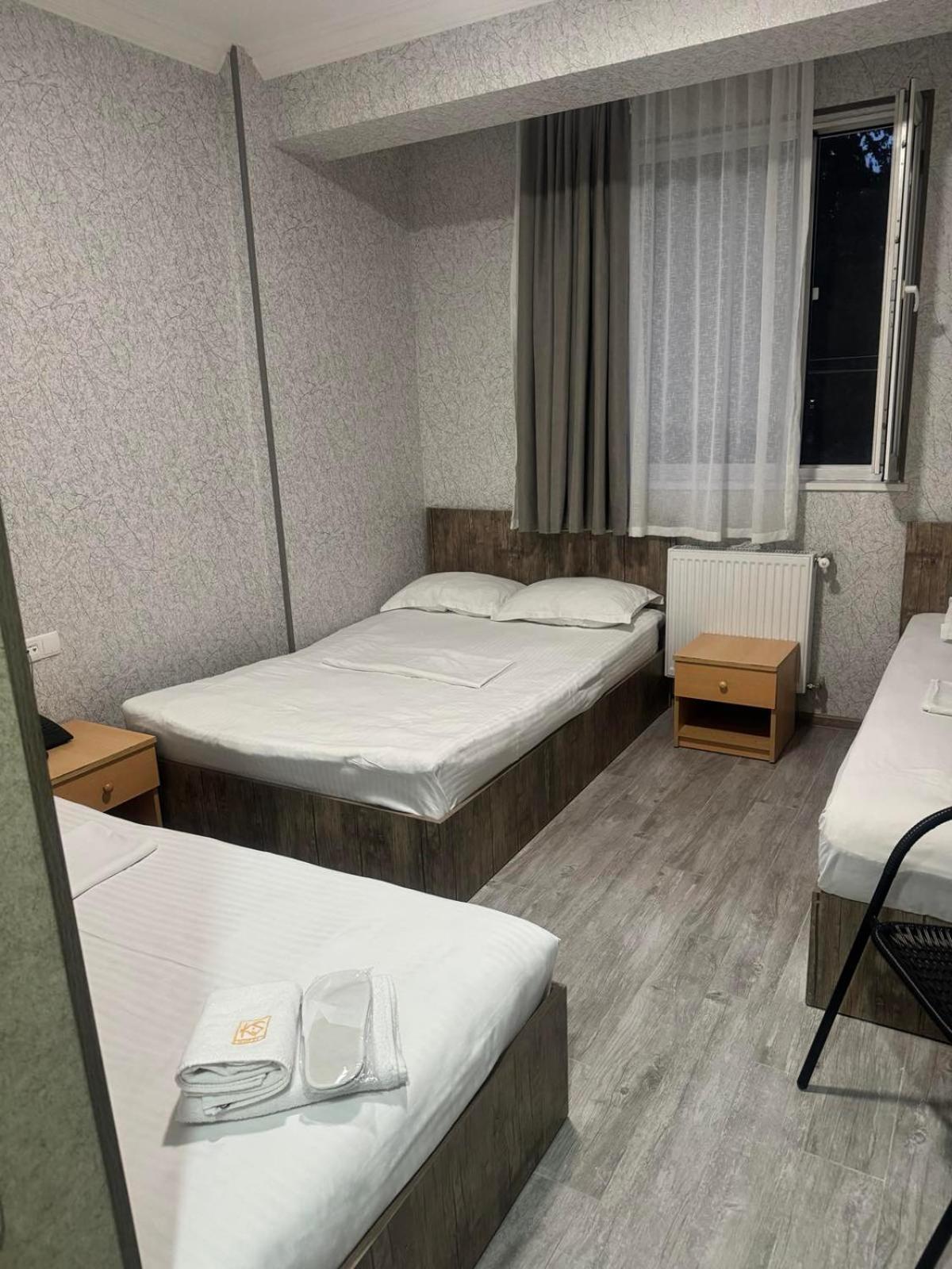 Hotel Skib Tbiliszi Kültér fotó