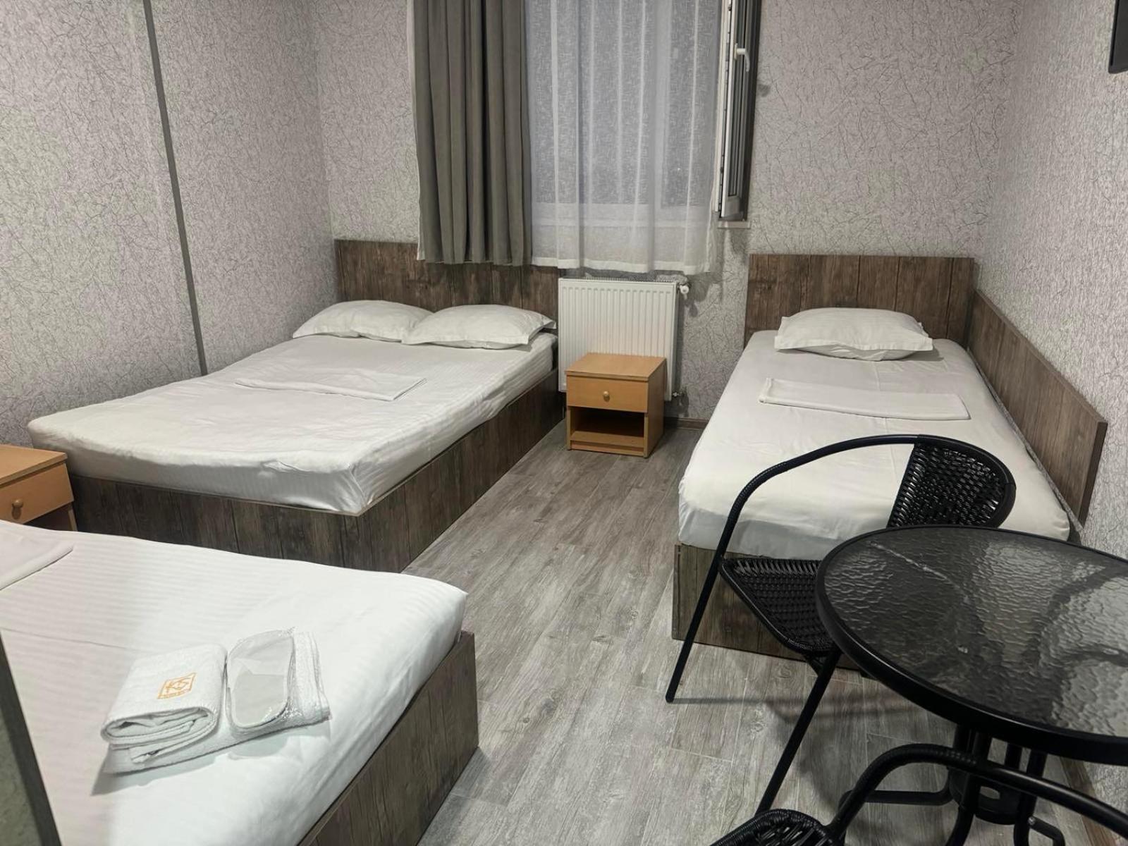 Hotel Skib Tbiliszi Kültér fotó