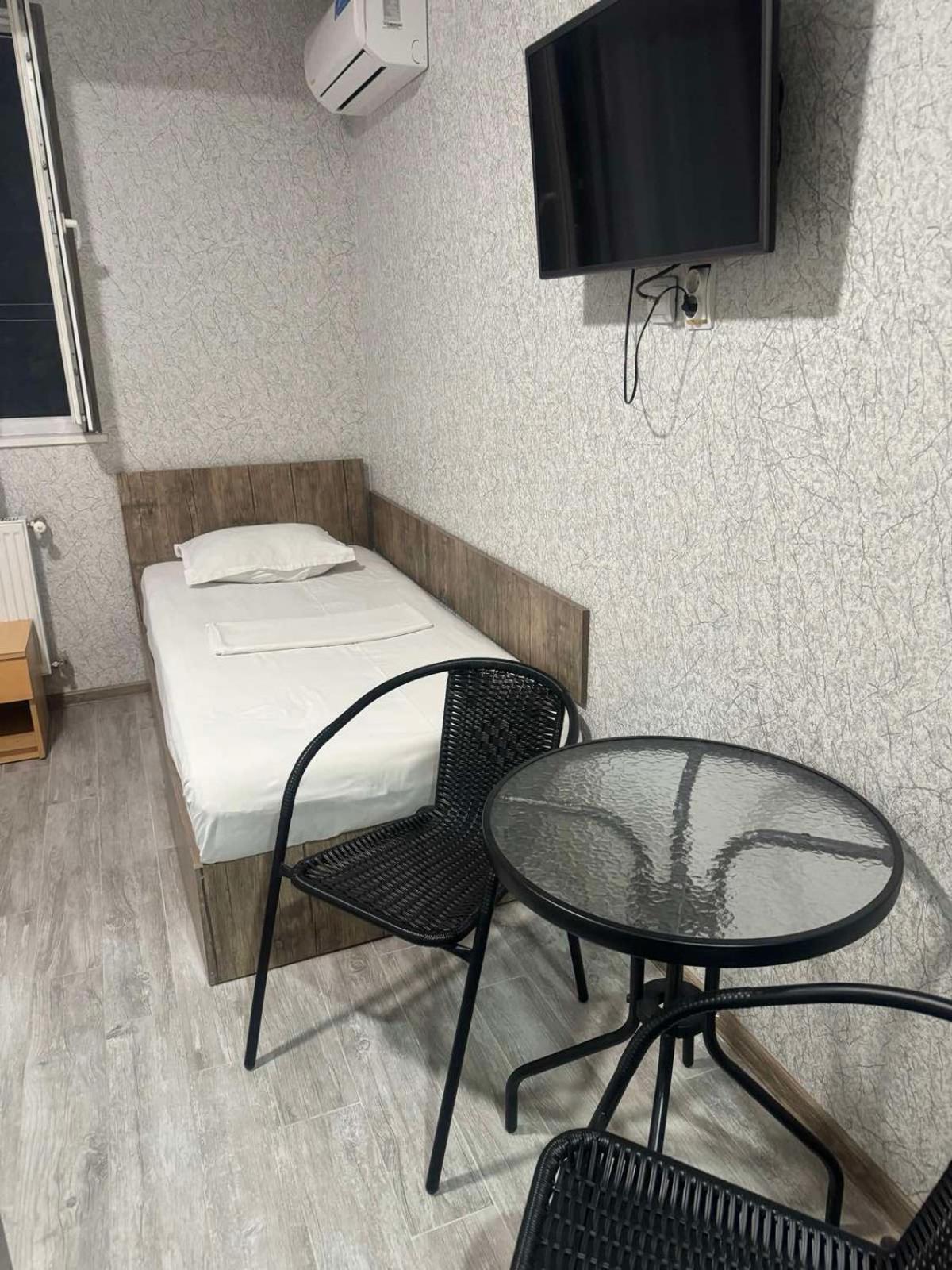 Hotel Skib Tbiliszi Kültér fotó