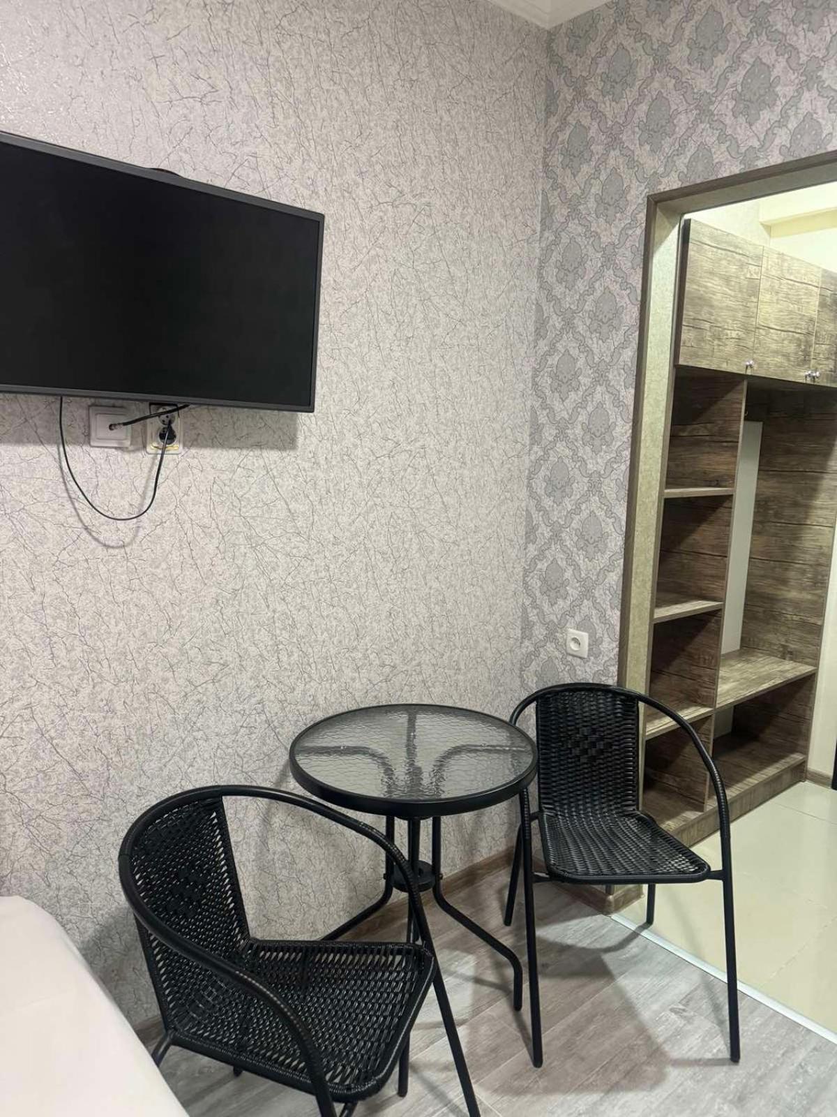 Hotel Skib Tbiliszi Kültér fotó