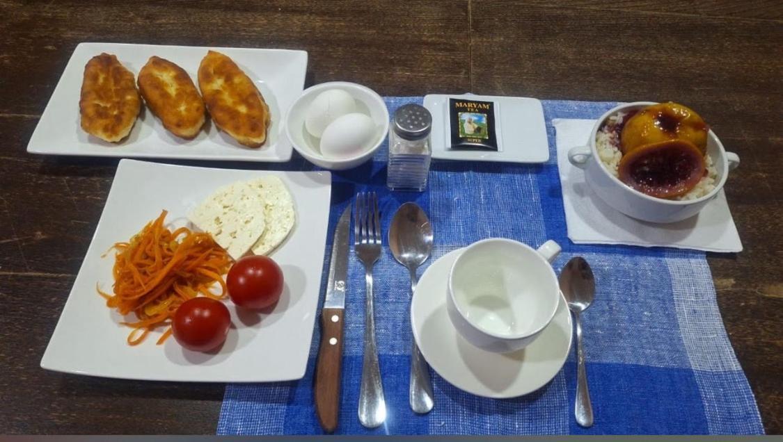 Hotel Skib Tbiliszi Kültér fotó
