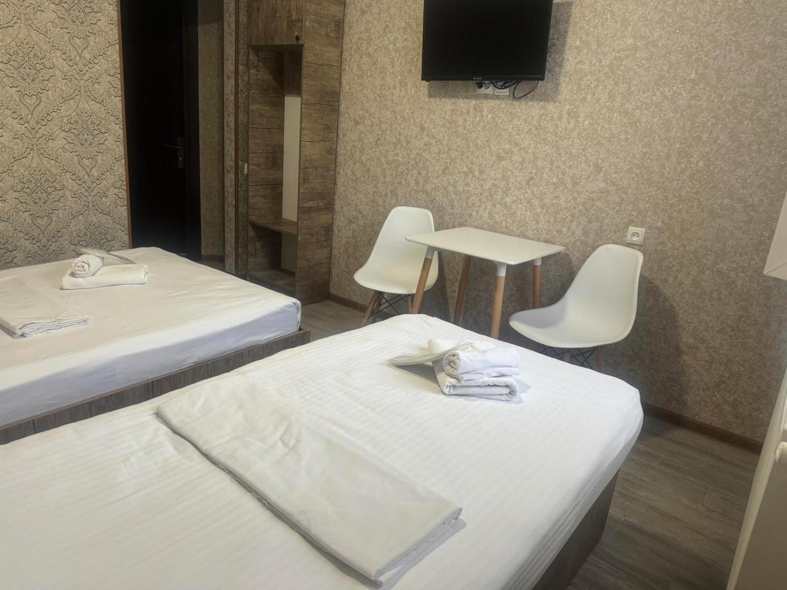 Hotel Skib Tbiliszi Kültér fotó