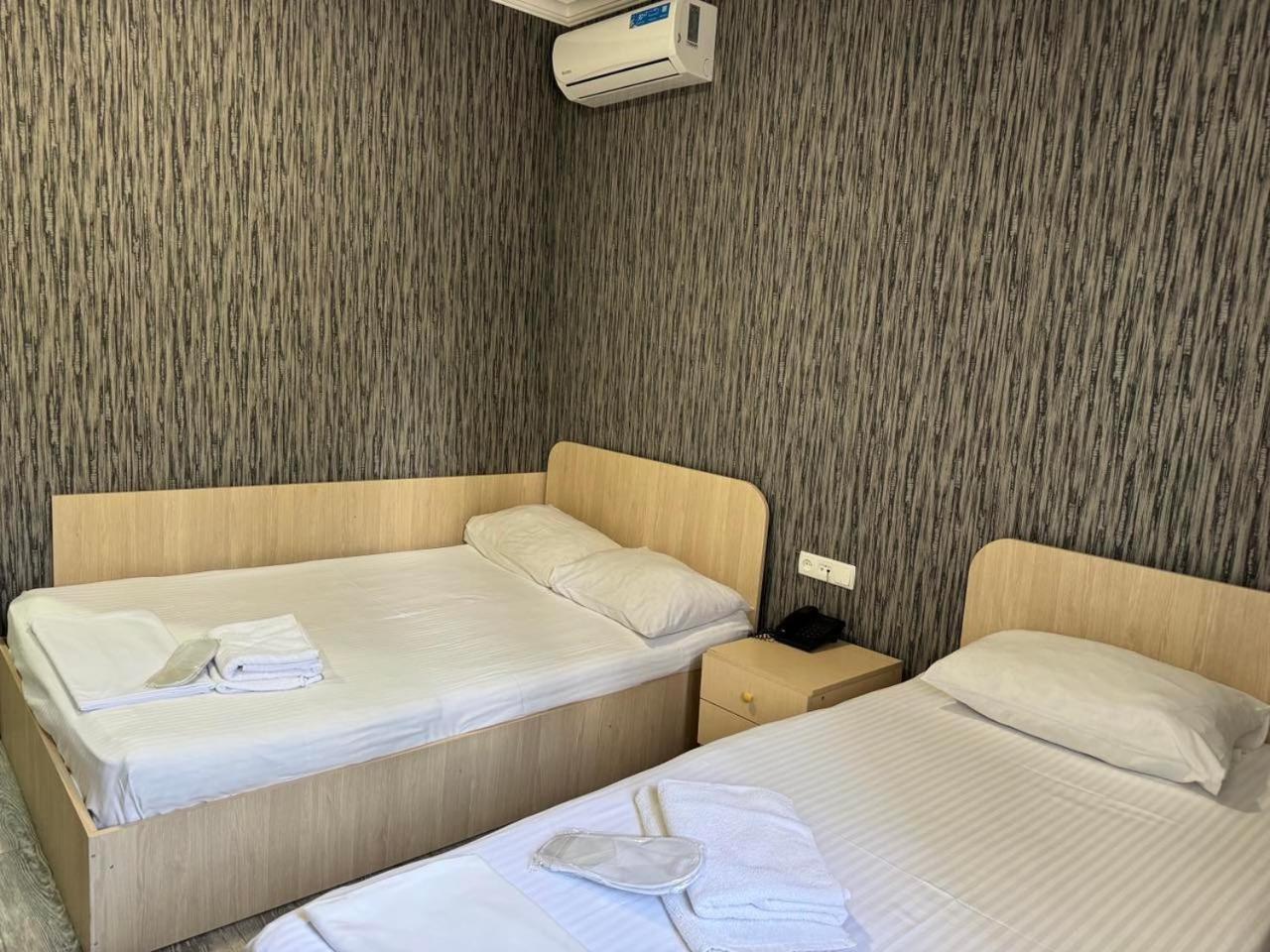 Hotel Skib Tbiliszi Kültér fotó