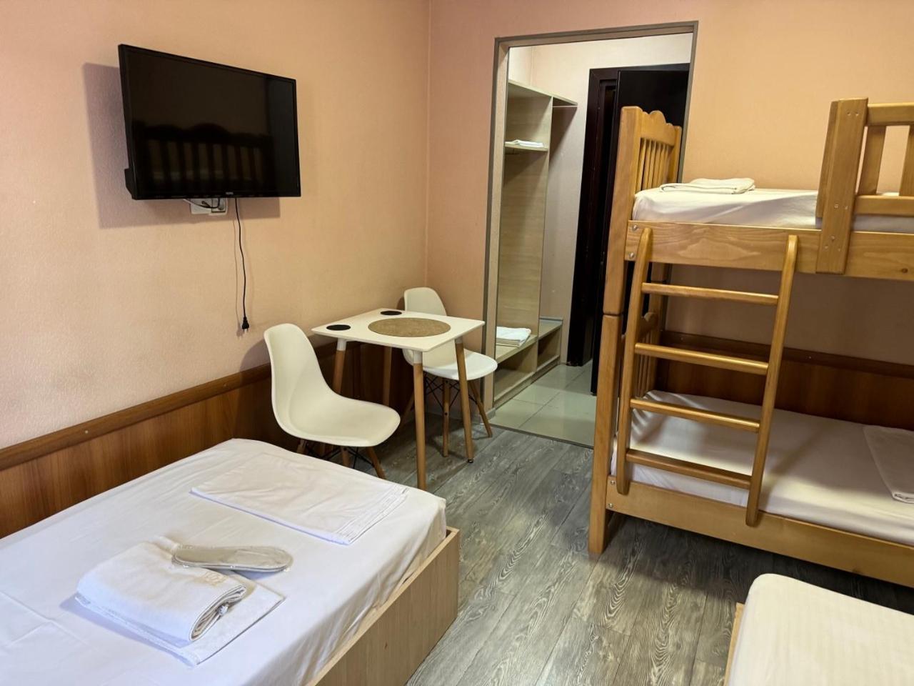 Hotel Skib Tbiliszi Kültér fotó