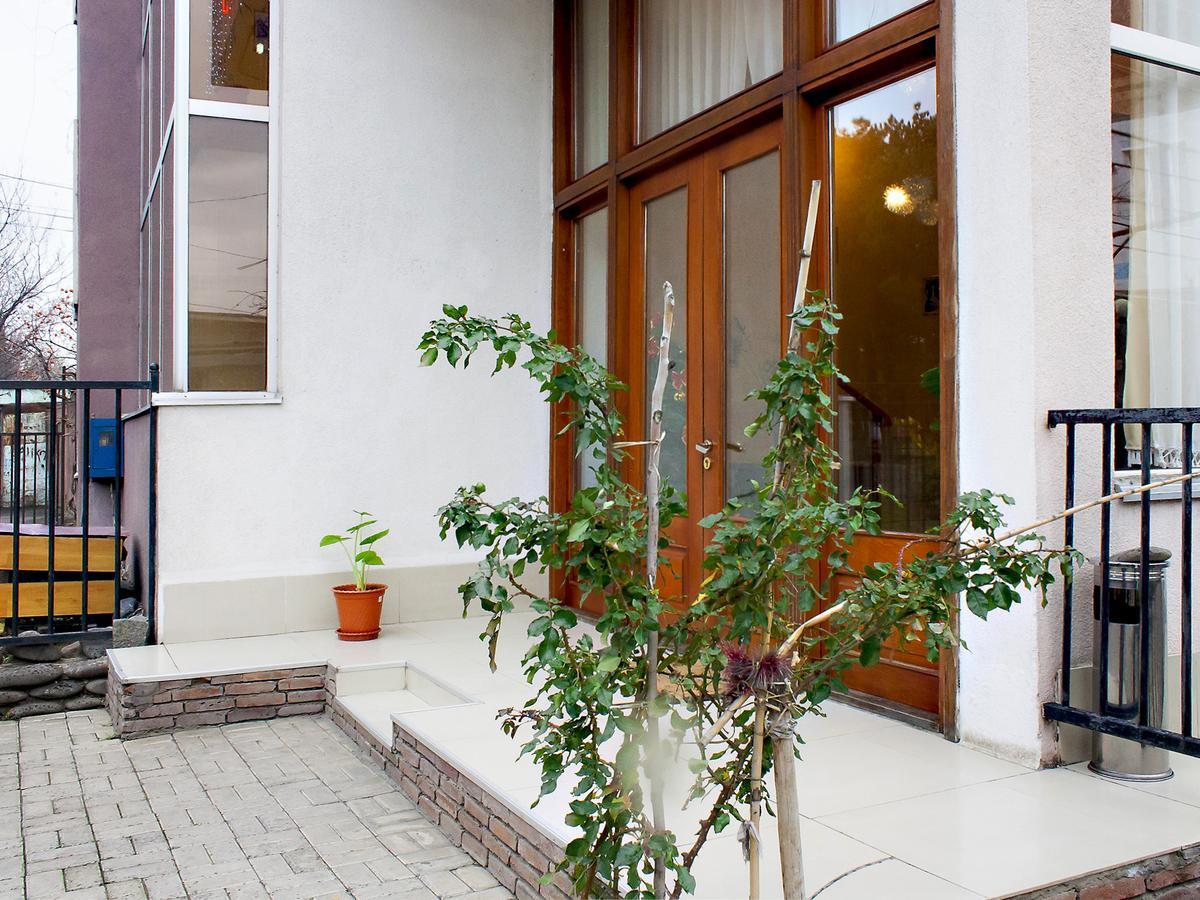 Hotel Skib Tbiliszi Kültér fotó